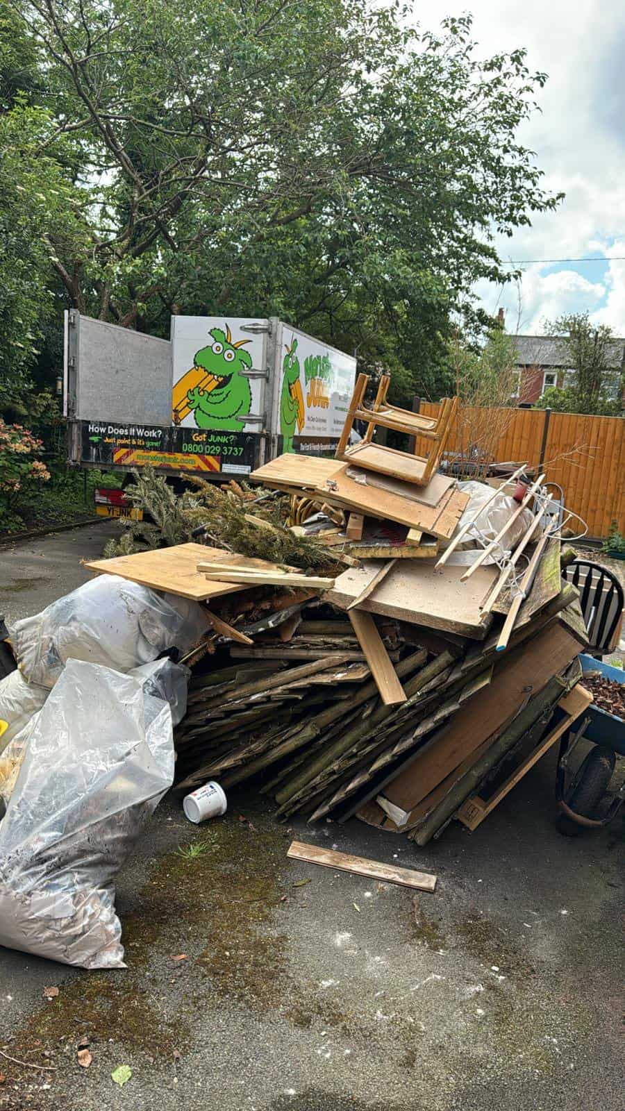 rubbish removal gwersyllt