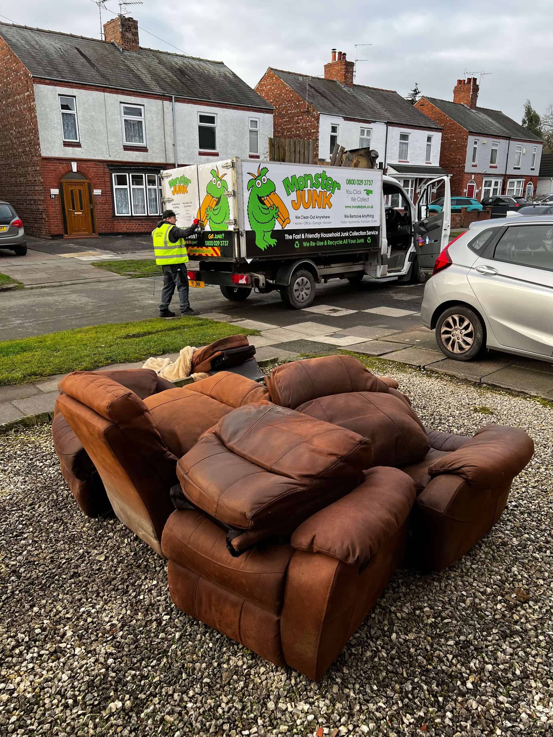 sofa disposal coedpoeth